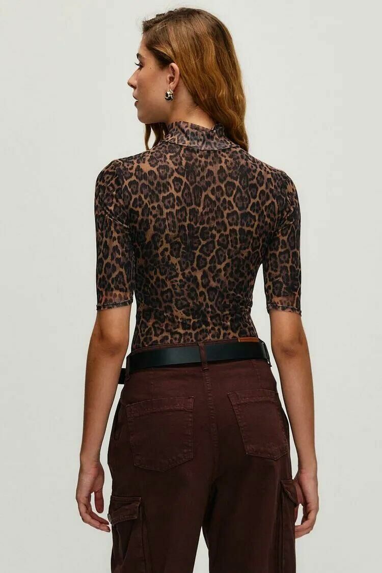 Imagem de Blusa Micaela Urban Wild Le Blog